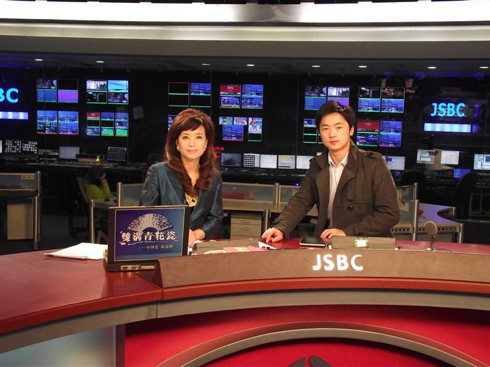 先鋒速錄師與江蘇衛視主持人杜熒合影